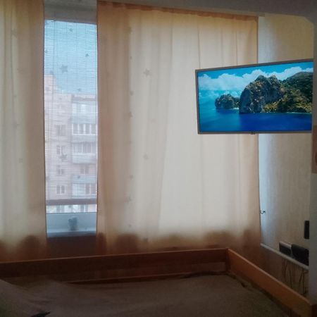 Comfortable Apartment On The River Bank كييف المظهر الخارجي الصورة