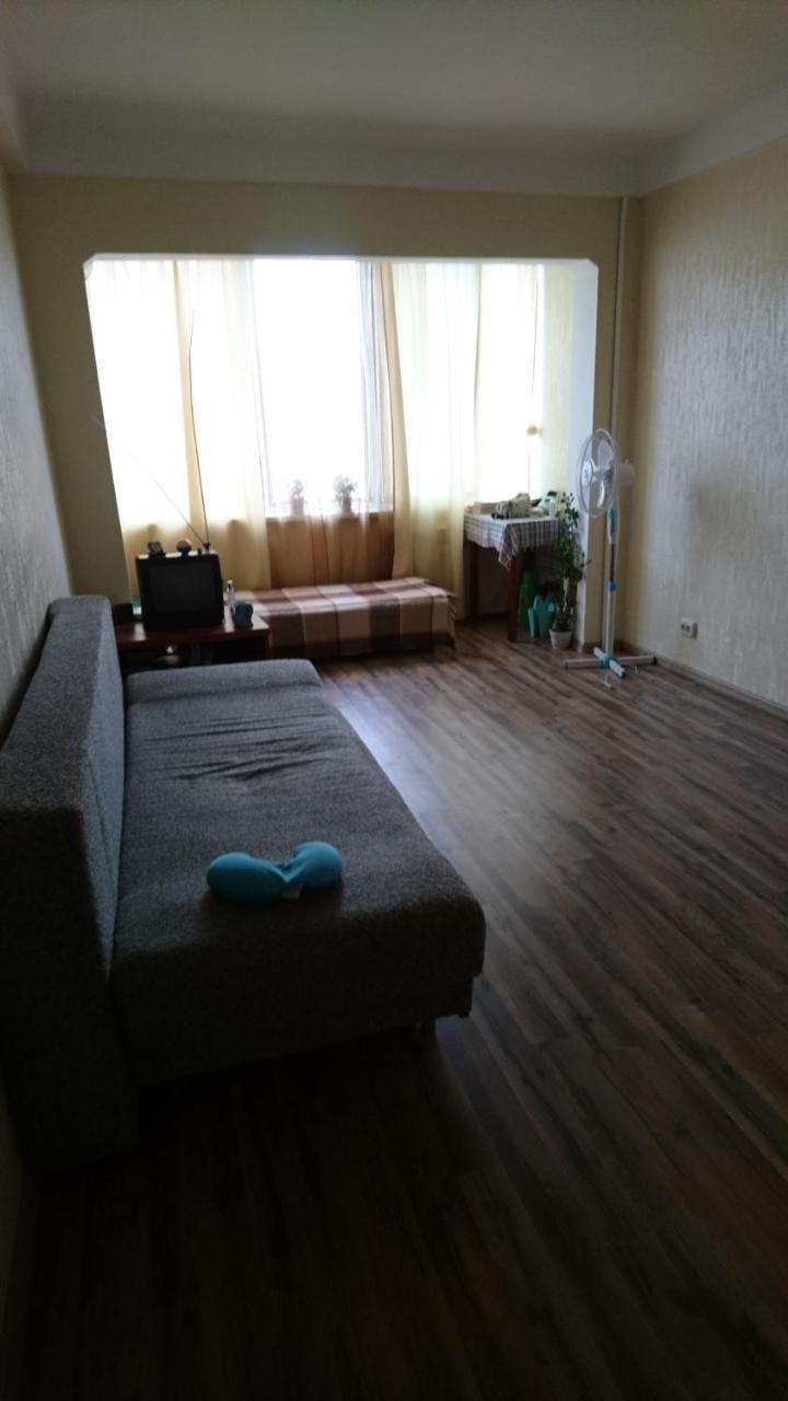 Comfortable Apartment On The River Bank كييف المظهر الخارجي الصورة
