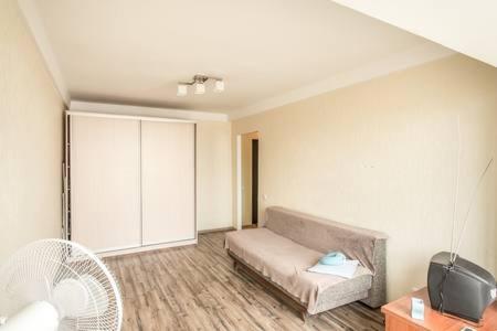 Comfortable Apartment On The River Bank كييف المظهر الخارجي الصورة