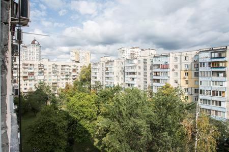 Comfortable Apartment On The River Bank كييف المظهر الخارجي الصورة